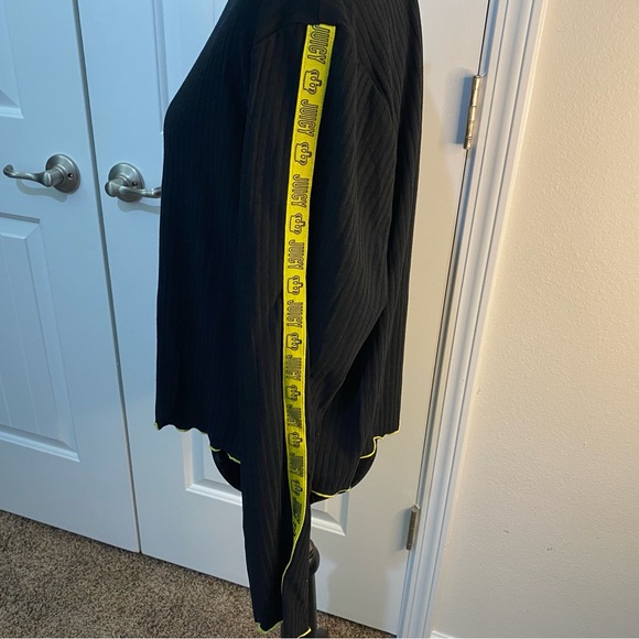 NWT PLUS‎ Juicy Couture Black Long Sleeve Tee with Yellow Trim - Picture 2 of 3
